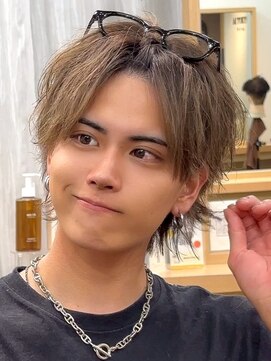 ナチュラル 渋谷(NATURAL) フェザーパーマ/スパイキーショート/サーフカール[メンズ/渋谷]