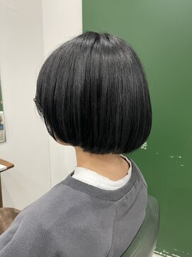 フー バイ セリナ(Fuu.by serina) 暗めカラー◎ ネイビーボブ