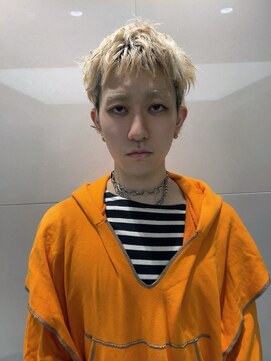 ピークアブー ワン(PEEK-A-BOO ONE) スパイキーショートメンズショート