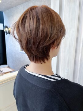 福山人気20代30代大人ショート小顔ミルクベージュ骨格補正艶髪