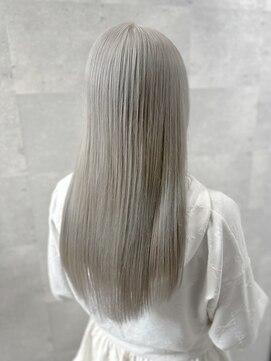 ミー 新宿(MII) ミルクティー/ダブルカラー/髪質改善/縮毛矯正/新宿/MII/ミイ