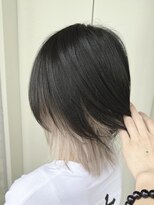 ユウル 横浜(juhl.)&nbsp;インナーカラーホワイトミルクティーブリーチダブルカラー横浜駅