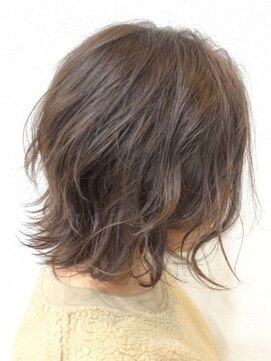 ミーティア バイ クアトロ(Meteor By QUATRO) スターダストグレージュ