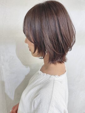 ノク(nok) マッシュくびれレイヤー_コンマヘアエアリーミディ