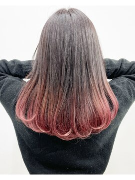 アライブ キチジョウジ(ALIVE Kichijoji) ワンカールでも可愛いグラデーションカラー