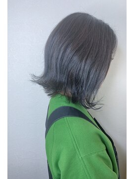 モルニ(MORNI) アッシュグレー_マロンベージュ Aラインボブ かきあげ