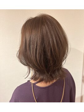 ネウィサリュー 立川(newi saLyu) ミニウルフ/くすみブルー/テラコッタ/韓国マッシュ/くびれヘア