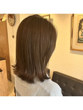 アルマヘアー(Alma hair by murasaki) ◎ミディアムボブの切りっぱなしオリーブベージュ◎