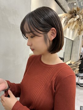 ロンドプロフィール 浦和(Lond profil) 中川陽南子【顔まわりカット黒髪ヘア耳掛け顎下コンパクトボブ
