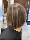 ハイライトカラーボブ(白髪ぼかしハイライト/60代後半)