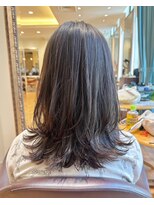 ビュートリアム265(BEAUTRIUM 265)&nbsp;◆ミディアムレイヤー/レイヤーカット/銀座/くびれヘア/アッシュ