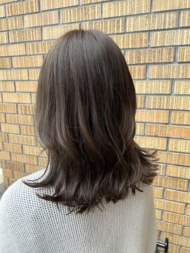 アイ(_i) #透明感カラー#ベージュ#オリーブ