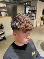 ホル(HOL) プードルパーマ×フェード