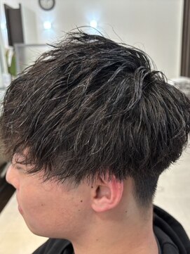 ジールステージ スリー(ZEAL STAGE-3) ツイストスパイラル×メンズカット