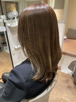 コク(koku) 暖色カラー×セミロングスタイル