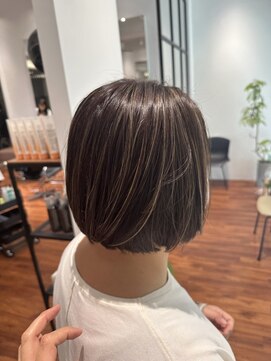 ノーマン(norman) 大人ボブ/ハイライト/ブリーチ/40代/50代