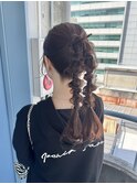 ツイン編み下ろしポニー