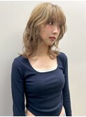 ハイトーンベージュ 顔周りレイヤー ウルフカット ブリーチ