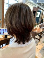 リコバイアフロート(riko by afloat)&nbsp;ウルフ/レイヤーボブ/ハイライト/ミディアム/ブラウン