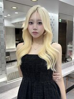 ジェム リット(GEM lit)&nbsp;ワンホンヘア/ブロンドヘア/ハイトーン/ケアブリーチ/レイヤー