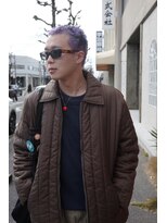 エディ(Edy)&nbsp;スパイキーショートケアブリーチダブルカラー外国人風眉毛カット