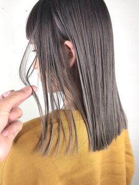 ヌード(nude) 【nude仲井】大人かわいい切りっぱなしミディアム/グレージュ