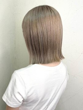 レイール 下北沢(Reir) 【Reir下北沢】*切りっぱなしボブ+アッシュグレー*