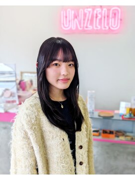 アンゼロ(UNZELO) 高校生カット：顔周りレイヤースタイル