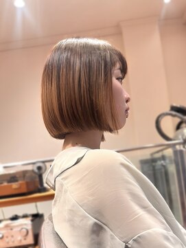 ビュートリアム 梅田(BEAUTRIUM) 前下がり/ショートボブ