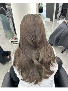 アルドーレフィエロ シンサイバシ(Ardore fiero shinsaibashi) ブリーチなしで出来るマロンベージュ×レイヤー♪[白川幸太]