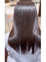 レヴィア(REVIA)&nbsp;髪質改善トリートメントミディアムスタイル艶髪