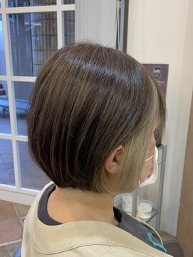 アルターリール(aL ter Rire) 黒髪/ボブルフ/ネビージュ/小顔/ワンレン/福原遼華