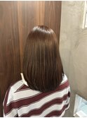 20代　ミディアムレイヤー　ベージュ