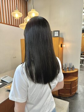 ニール シトロン 名古屋 伏見 丸の内(NEELU citron) [Neelu_take]ヘルシーなオリーブグレージュ