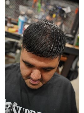 フォーコーナーズカットショップスリーセント 栄(FourCornersCutShop 3/cent) クロップスタイル