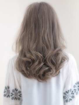 ヴィアラ 自由が丘(VIALA) 【VIALA 自由が丘】アッシュ×フェミニン