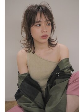 ロティー(loty) 【loty川原一高】ミディアムウルフ