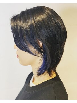 シェル 吉祥寺(shell) 小顔ウルフ_ブルーイヤリングカラー