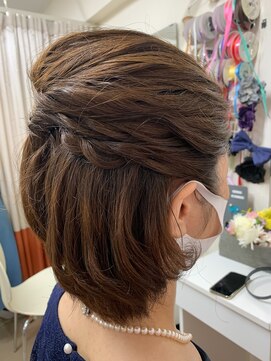 ビューティック ハラジュク(Hair&Make Beautique Harajuku) オールバックのハーフアップ