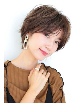 アドレバイハピネス(ADORE by happiness) くすみショコラベージュカラー　大人くびれエッジショート