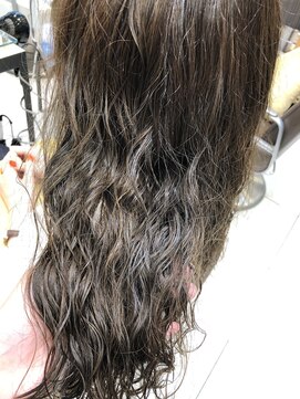 ネオリーブギンザ 銀座店(Neolive GINZA) 低温デジタルパーマ　ロングウェーブパーマ　オリーブカラー