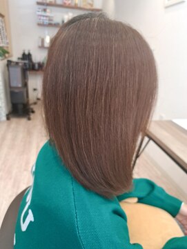 ラファミリア(la famiglia) まとまるサラ髪トリートメント