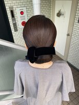 フェリーチェ(Felice)&nbsp;アップ　シニヨン　タイト　参列ヘア