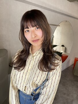 アドネ プライム(adne prime) ロングレイヤー　【ウルフ/栄/矢場町/ペールトーン】