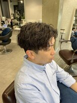 ミューバイケンジ(miu by KENJE)&nbsp;miu&宇都宮良太　メンズ波巻きパーマ