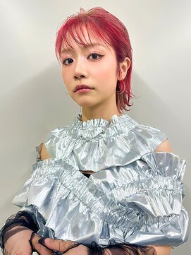 リアン(Lien) ハンサムショート/ピンクレッド