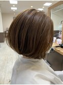 ふんわり柔らかい丸みボブ/アッシュベージュ/毛先ワンカール