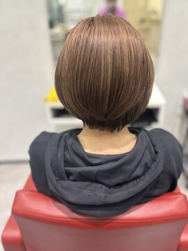 シックノアール(CHIC NOIR) ショートボブ