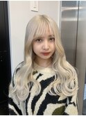 ニュアンスカラー艶髪ハイトーンシルキーベージュ韓国へア