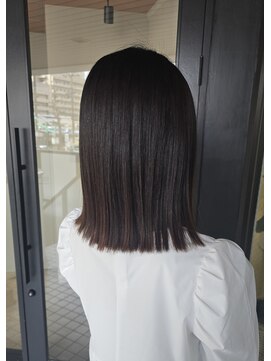 ロンドウェグ(RONND weg) ぱつっとミディアム